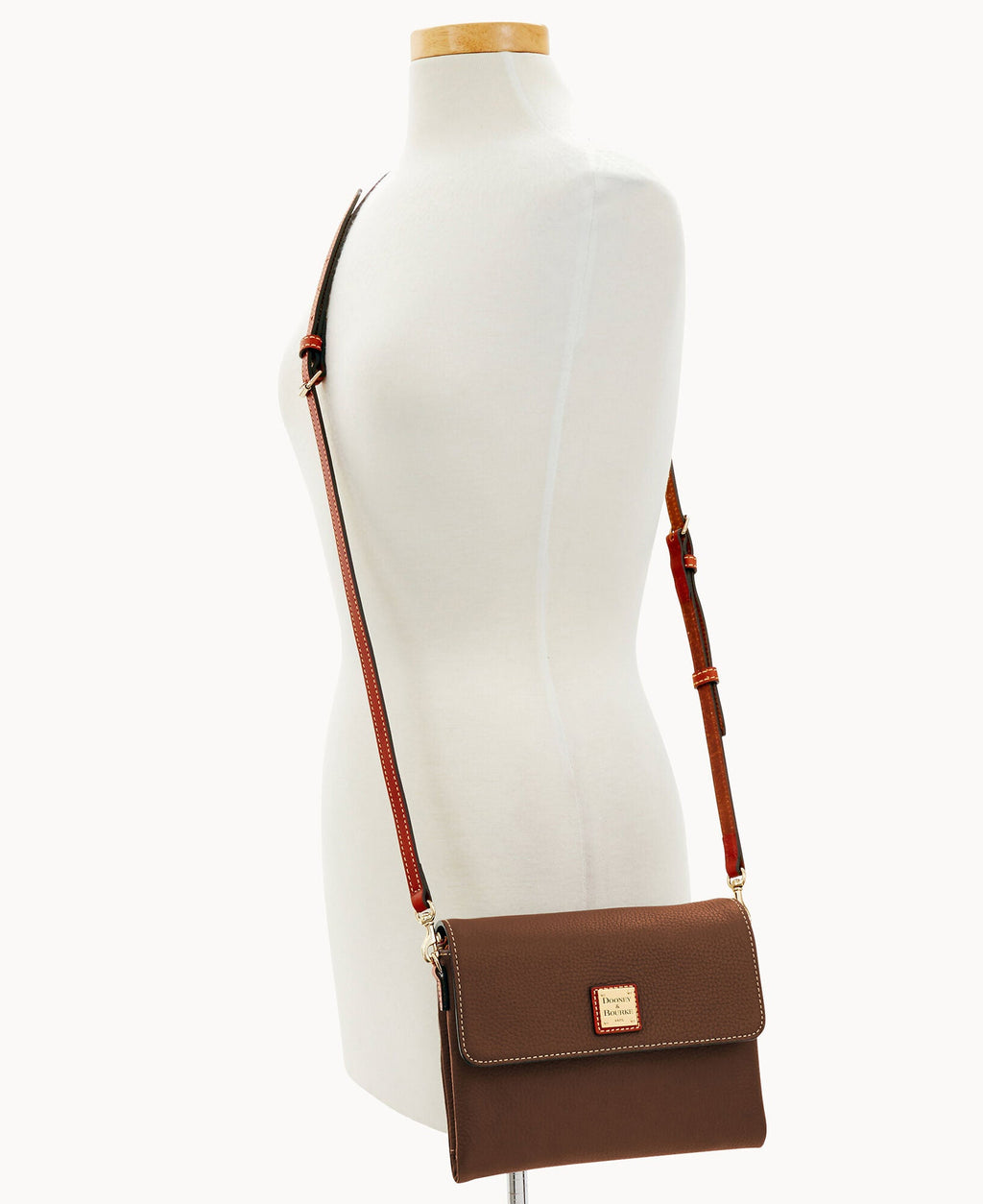 Pebble Grain Hunter Crossbody