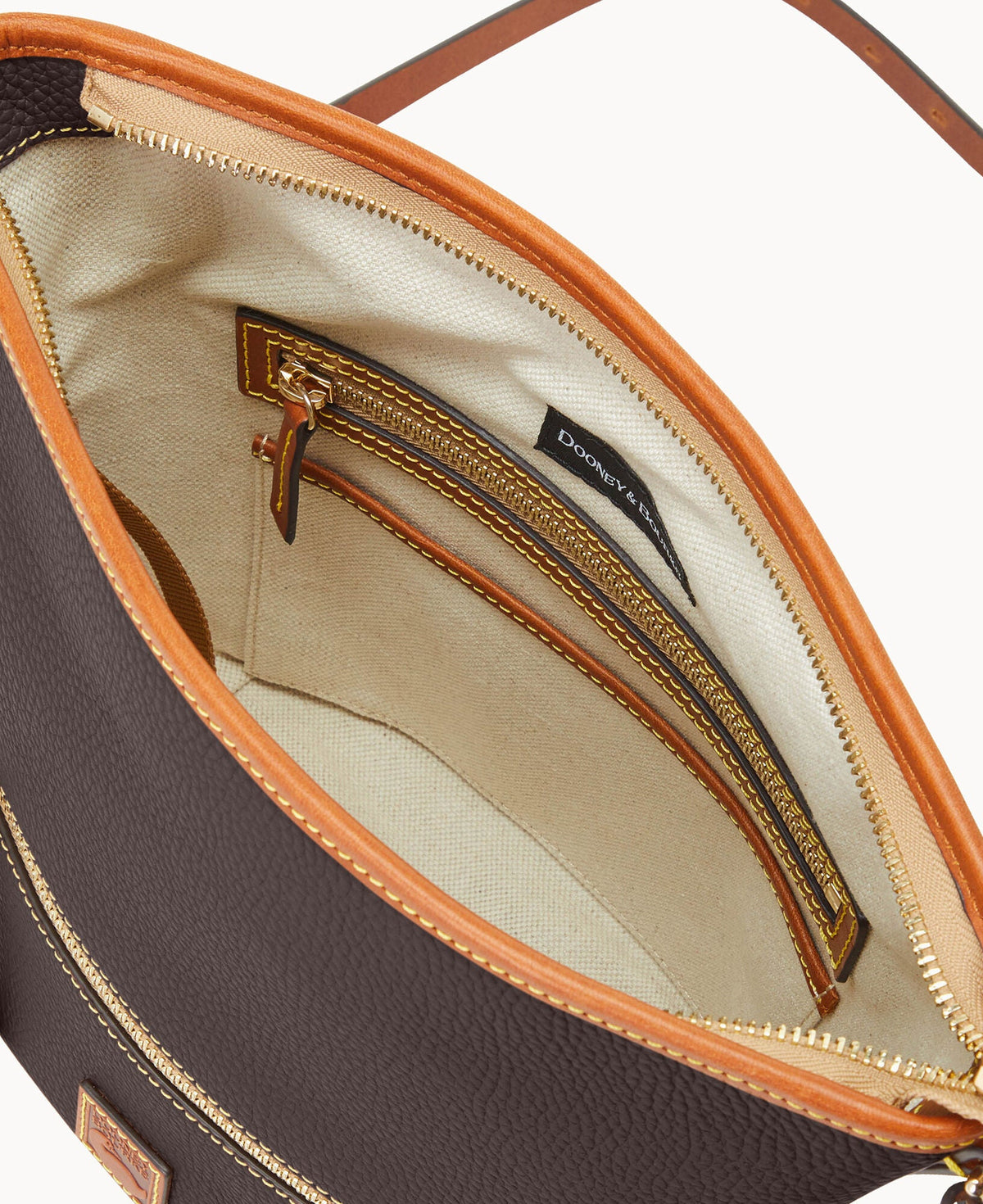 Pebble Grain Zip Sac