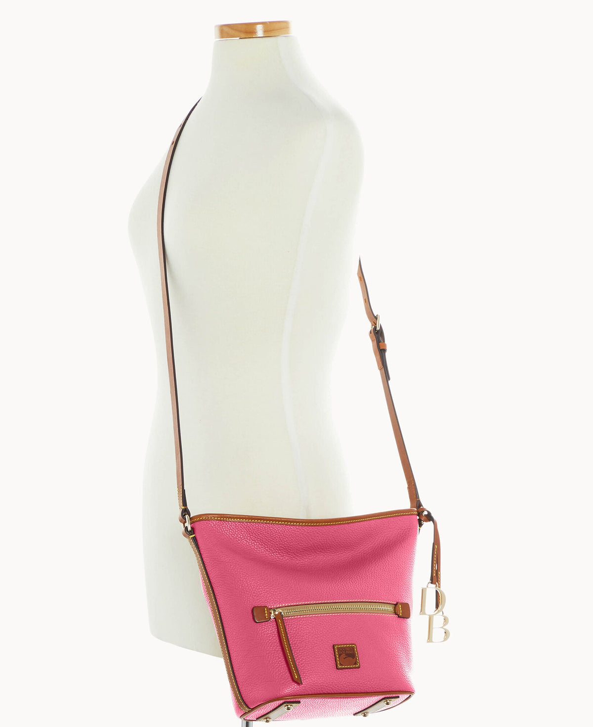 Pebble Grain Zip Sac