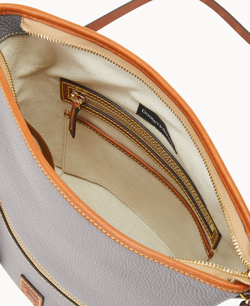 Pebble Grain Zip Sac
