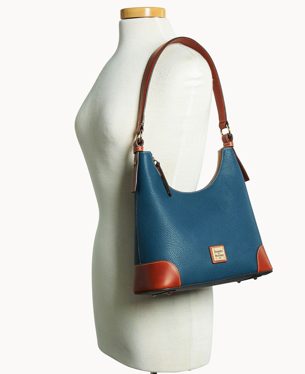 Pebble Grain Small Hobo