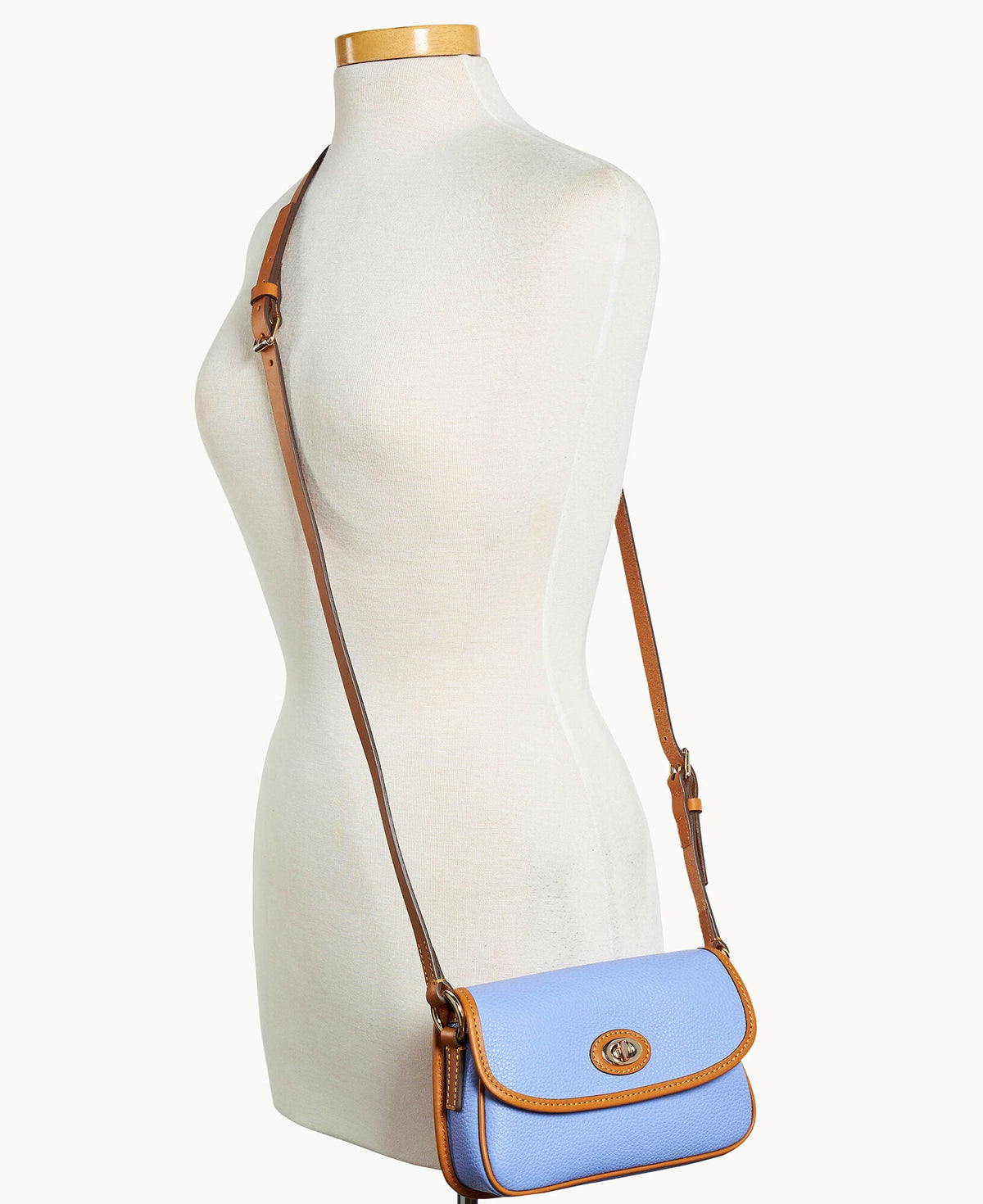 Pebble Grain Turnlock Crossbody 22