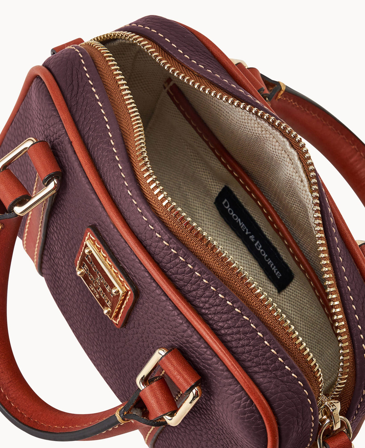 Pebble Grain Satchel 20