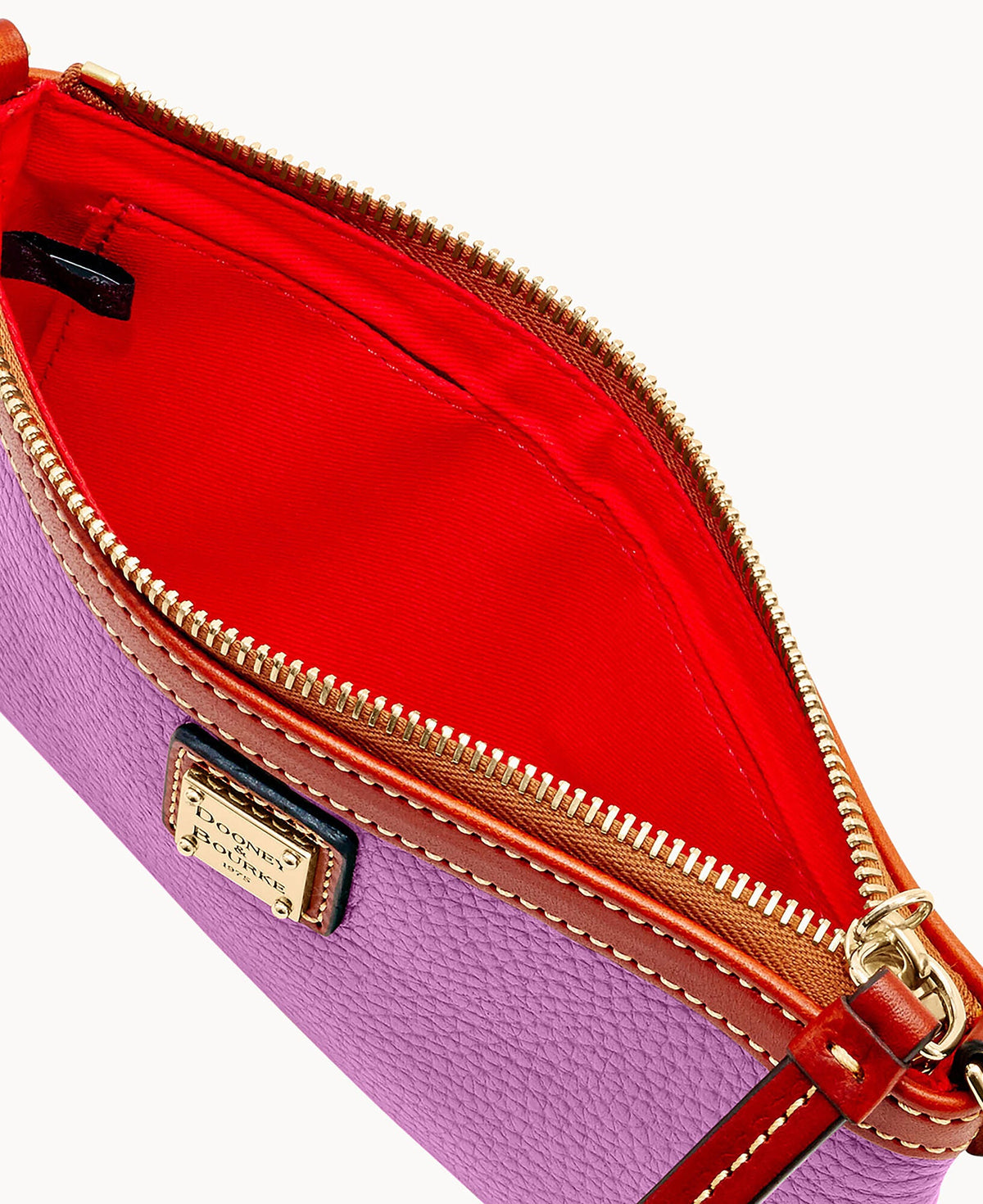 Pebble Grain Large Slim Wristlet