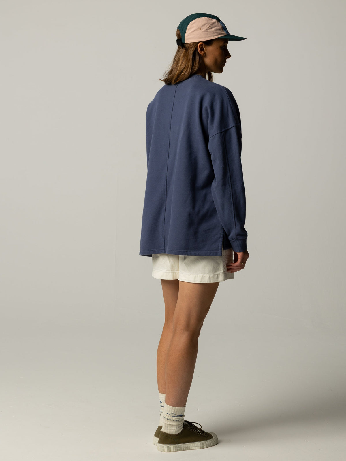 Women's Awen Sweatshirt